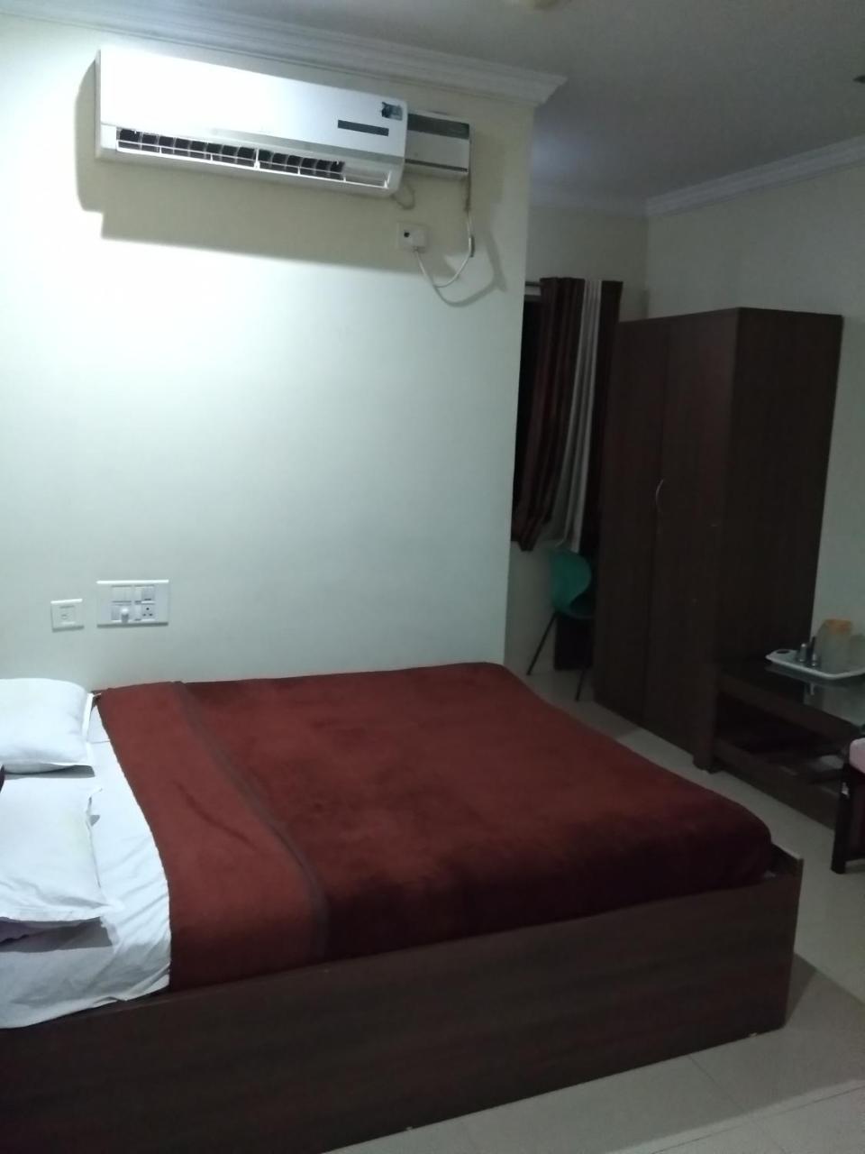 Sai Tirumala Residency Tirupati Exterior foto